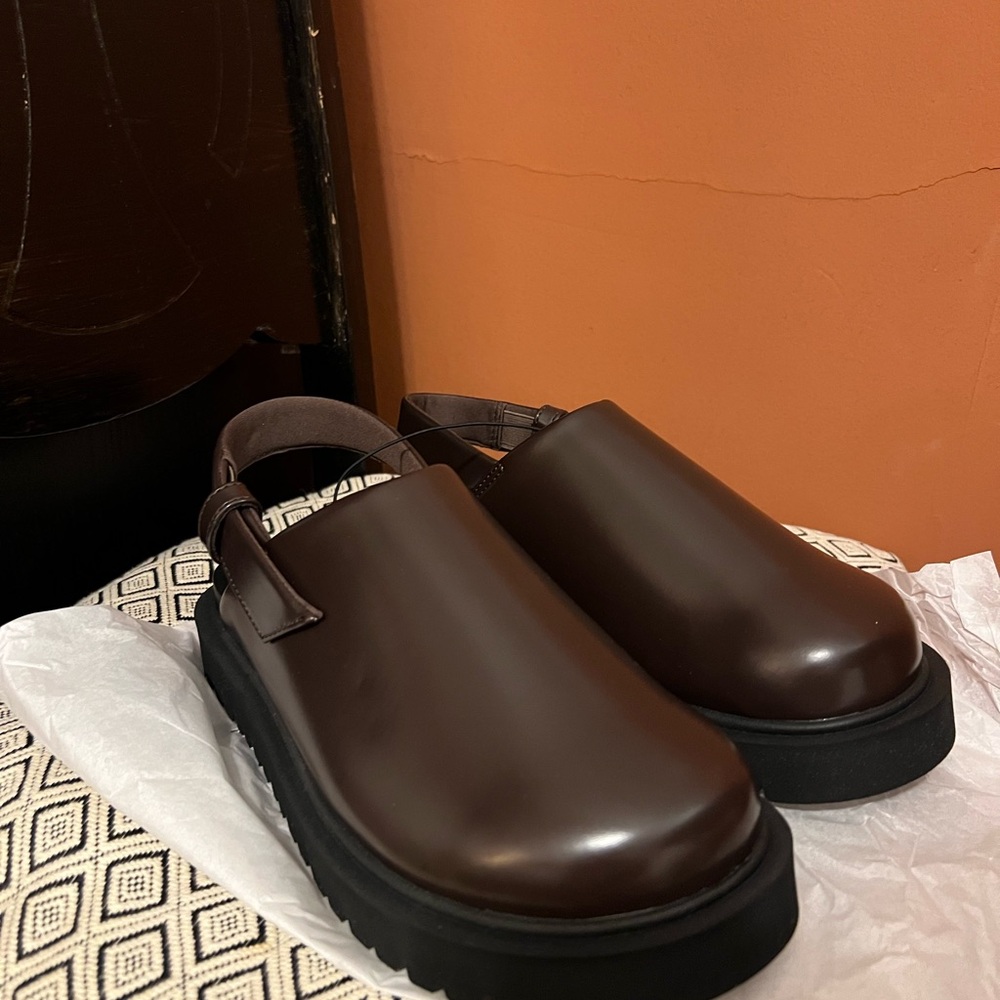 Uniqlo Women Clog Shoes